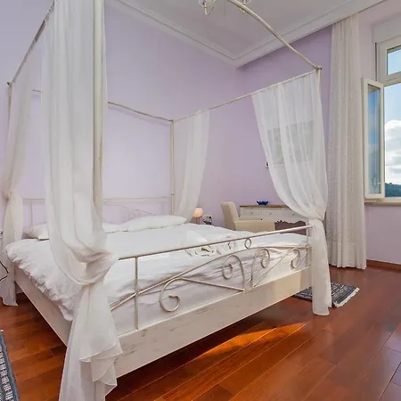 Luxury Seafront Banje Apartment Dubrovnik