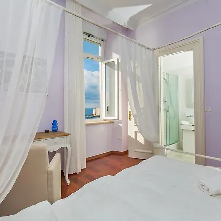 Apartment Luxury Seafront Banje *